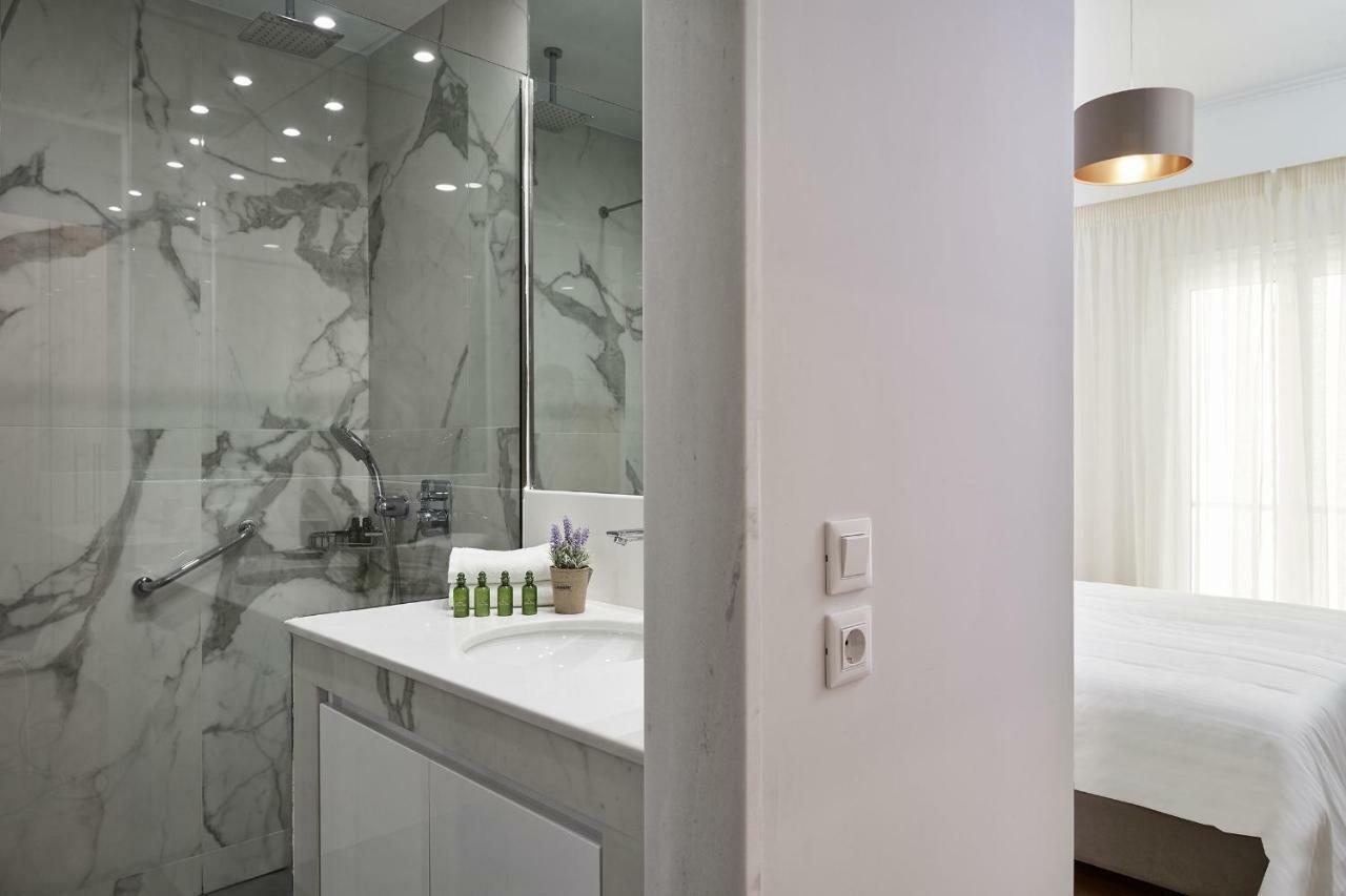 Luxurious Spacious Apt Next To Hilton Hotel Athén Kültér fotó